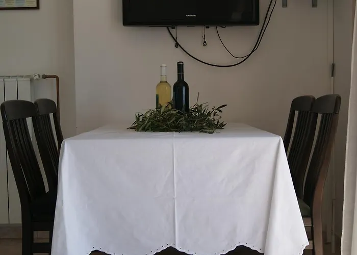 Apartament Braco Caratan Zavala